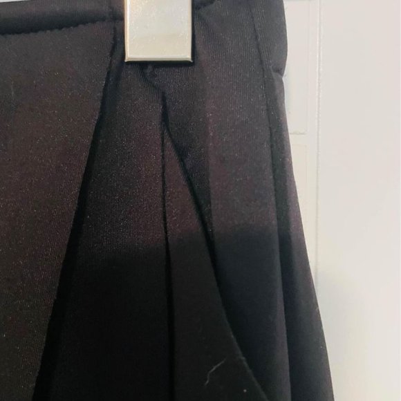 Workhall (Okakie) Black Skirt - Picture 3 of 4